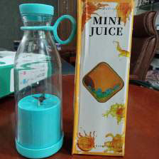 Bottle Juicer (Mini Juice Blender)